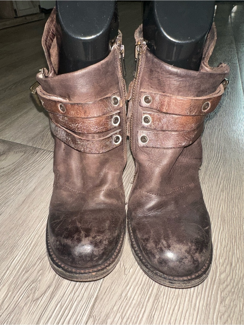 Freebird Blaze Brown Leather Booties Side Buckle Heeled Ankle Boots Size 7 - Picture 4 of 11